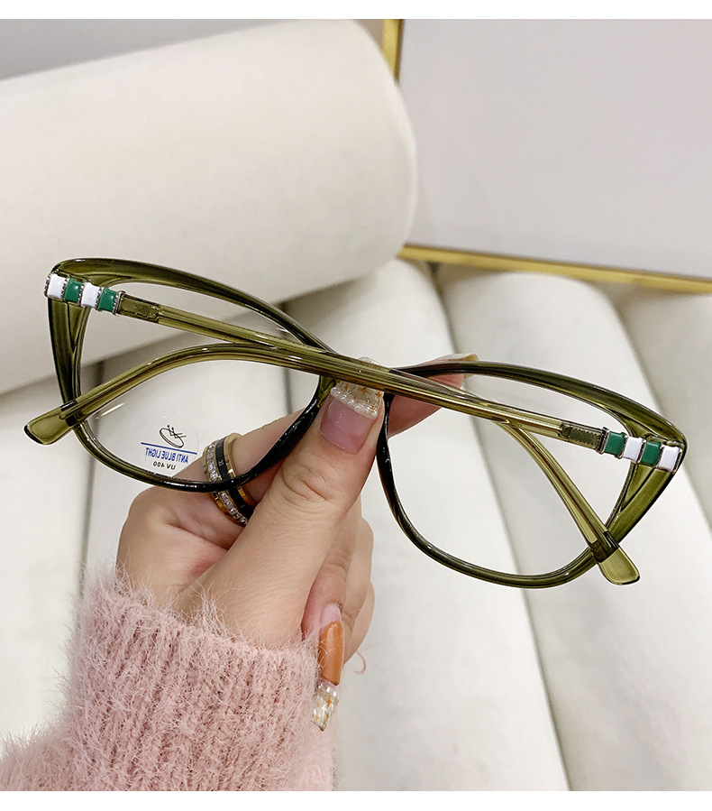 New Retro Cat-eye Frame TR90 Anti-blue Light Glasses For Women