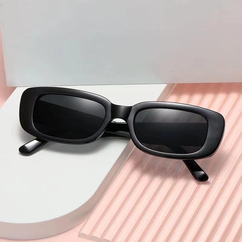 2023 New Retro Square Kids Sunglasses Parent-child Fashion Candy Color Glasses Cute Small Frame Baby Eyewear