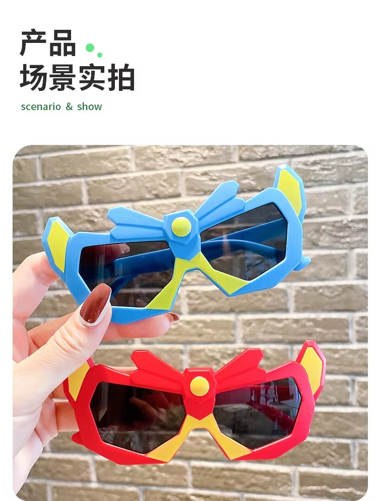 2023 New Safety Cartoon Frame Children Designer Silica Gel Sunglasses Custom Uv400 Fashion Cute Kids Cool Sunglasses