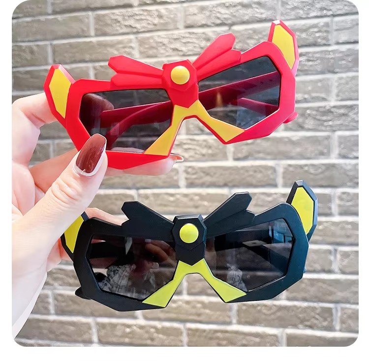 2023 New Safety Cartoon Frame Children Designer Silica Gel Sunglasses Custom Uv400 Fashion Cute Kids Cool Sunglasses