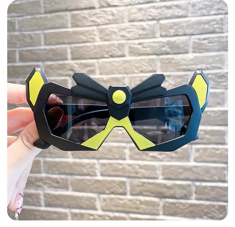 2023 New Safety Cartoon Frame Children Designer Silica Gel Sunglasses Custom Uv400 Fashion Cute Kids Cool Sunglasses