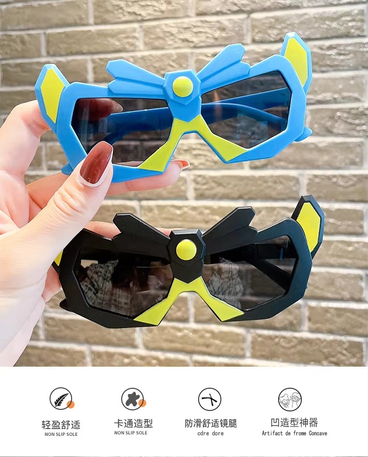 2023 New Safety Cartoon Frame Children Designer Silica Gel Sunglasses Custom Uv400 Fashion Cute Kids Cool Sunglasses