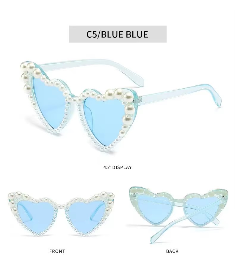 Fashionable Heart-shaped Ladies Reading Glasses With New Love Pearl Ball Decoration Hot In Europe And America