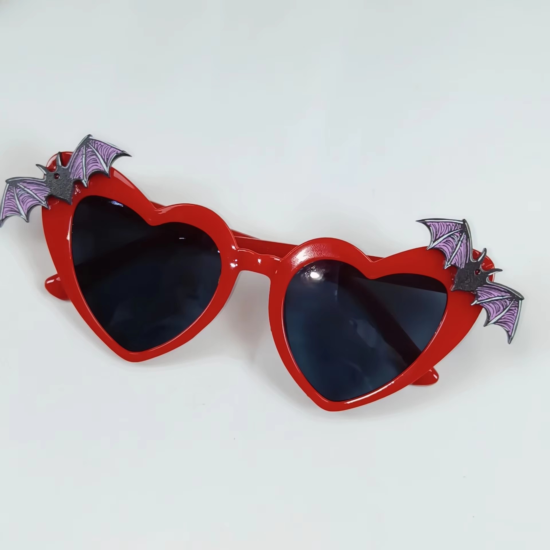 Uv Protective Trend Sunglasses Unisex Square Heart Bat Glasses With Custom Logo Black Or Red Frame Fashion Party Shades