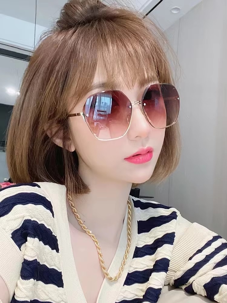 Unisex Blue Pink Gradient Sunglasses Light Lenses Rectangle Style Daily Use Metal Frame Travel Sea Street Women's Sunglasses