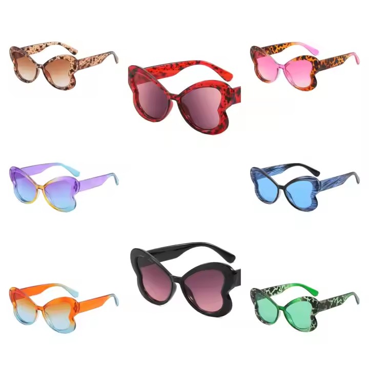 Wholesale Uv400 Protection Trend Gradient Heart-shaped Sunglasses Round Style Blue Red Pink Orange Frames Pc Material Men Women